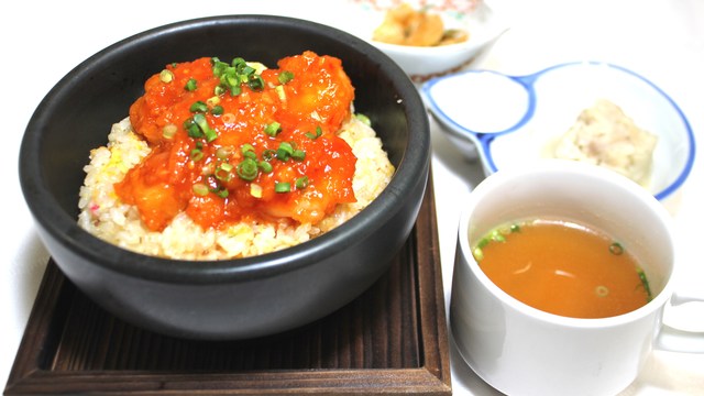 海老チリ石焼きチャーハン