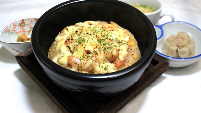 石焼きチーズチャーハン