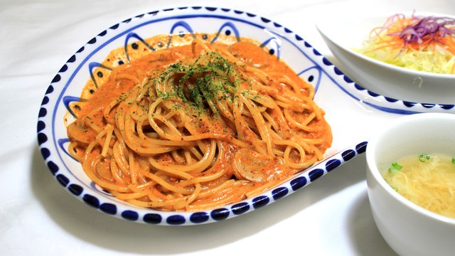 トマトクリームパスタ