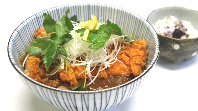 国産豚ロースカツカレーうどん